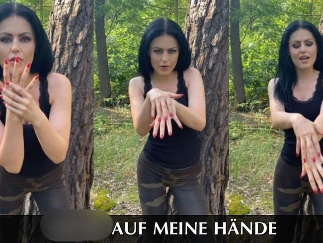 DominaBlackdiamoond Porno Video: wi**s auf meine Hände!